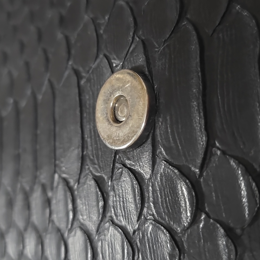 Like NEW! YSL Saint Laurent Calfskin Python Embossed Medium College Bag Black - Picture 13 of 16